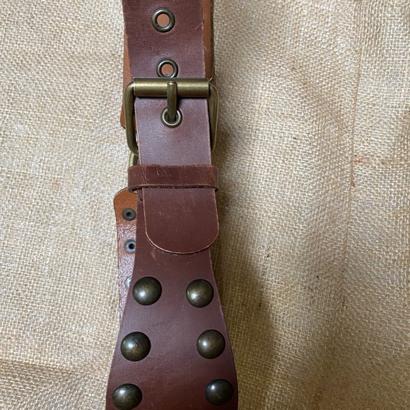 Genuine Leather Brown Belt Distressed Brass Studded Ring Made in Italy Size S - Picture 4 of 11